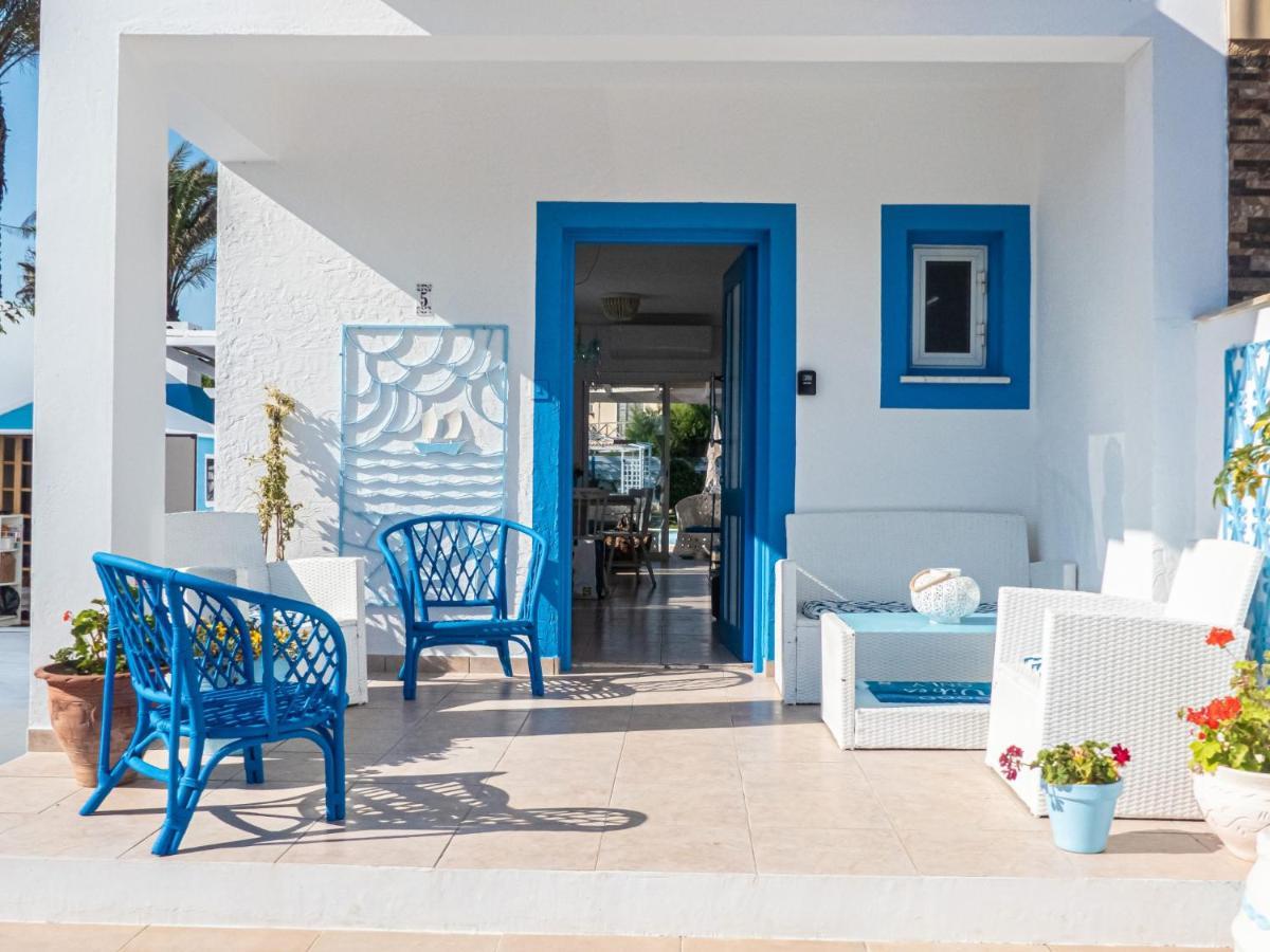 Greek Island Style 2 Bedroom Villa With Pool Next To The Sea Lárnaca Exterior foto