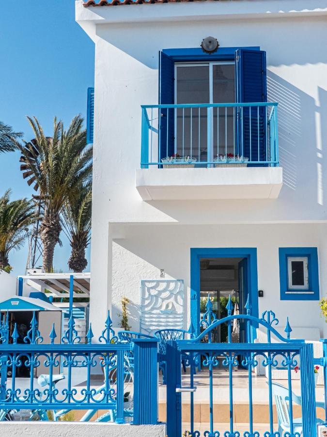 Greek Island Style 2 Bedroom Villa With Pool Next To The Sea Lárnaca Exterior foto