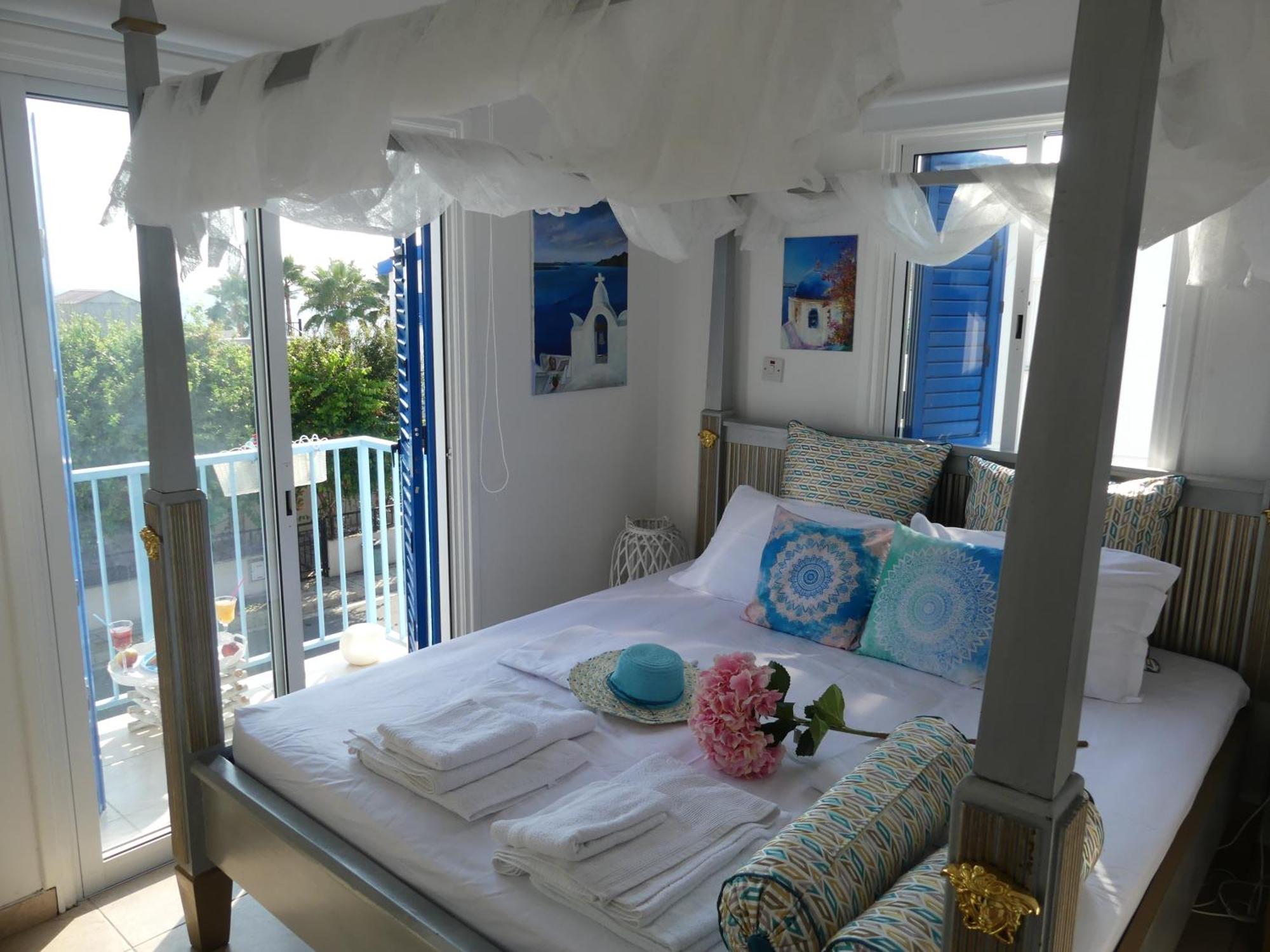 Greek Island Style 2 Bedroom Villa With Pool Next To The Sea Lárnaca Exterior foto
